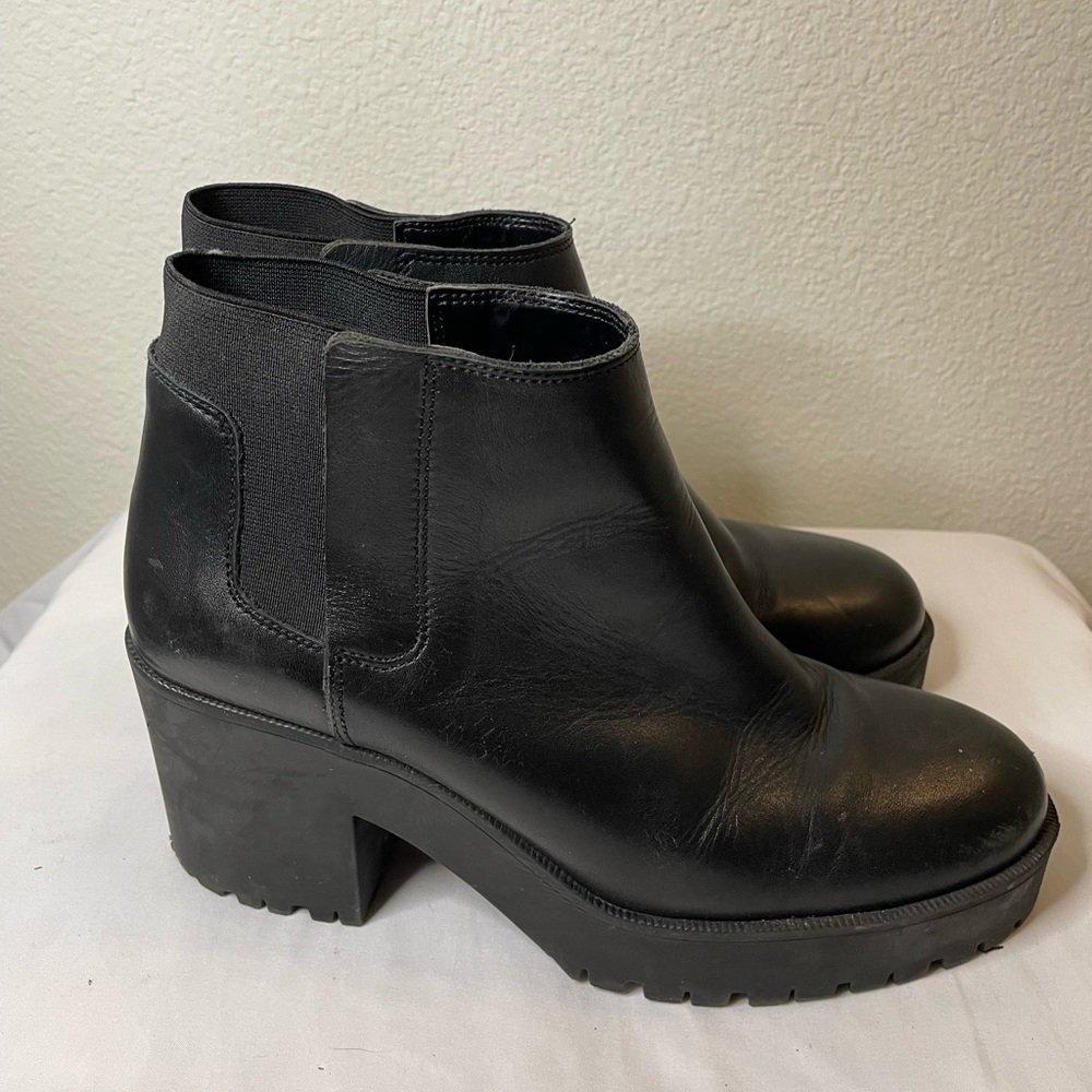 Zara Leather Chelsea Ankle Boots